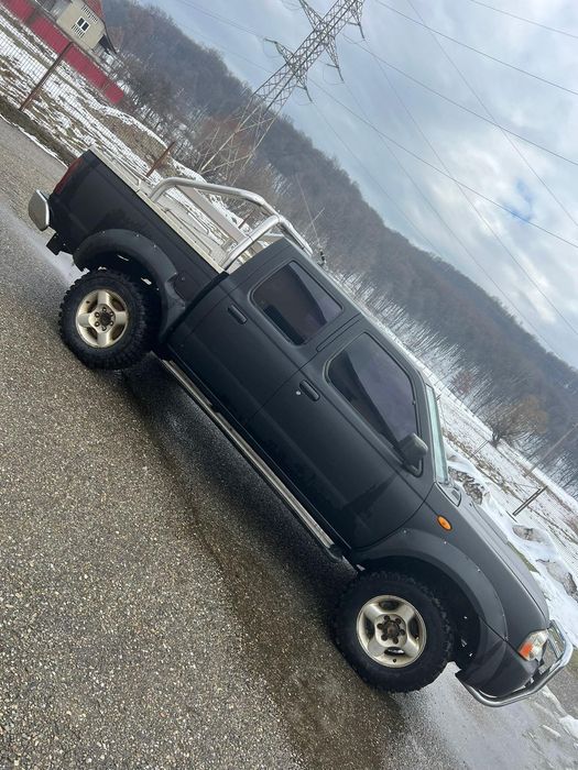 Vând Nissan Navara 2.5 diesel