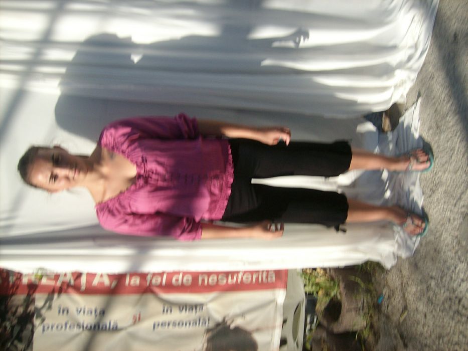 Vand lot camasi dama noi made in Ro