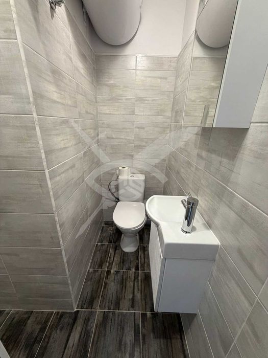 Дава се под наем Тристаен апартамент в Пловдив, Център - 55 кв.м за 548.25 € - Снимка #6