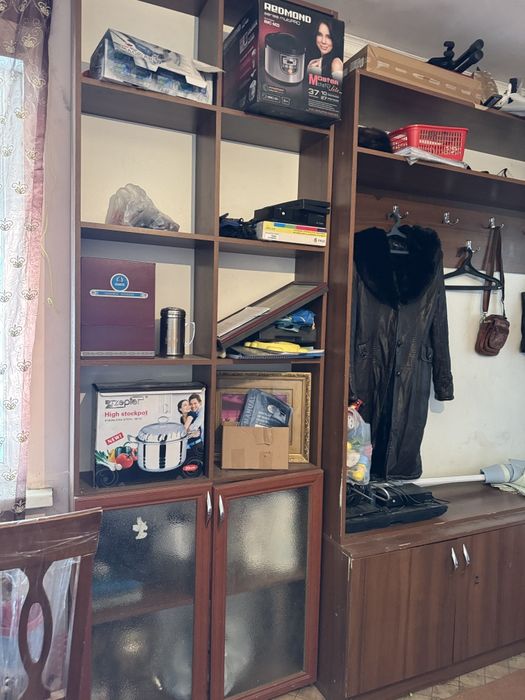 Мебели прихожая и гостиная