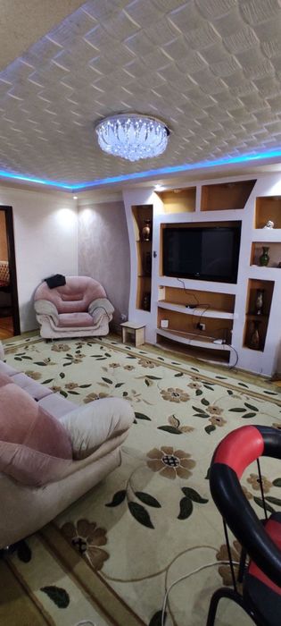 Сдаю квартиру/гостиница Россия/ 2в3/4/5 сегодня! На шота руставели