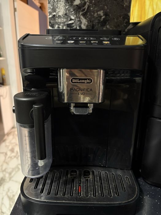 Espressor automat De’Longhi Magnifica Evo
