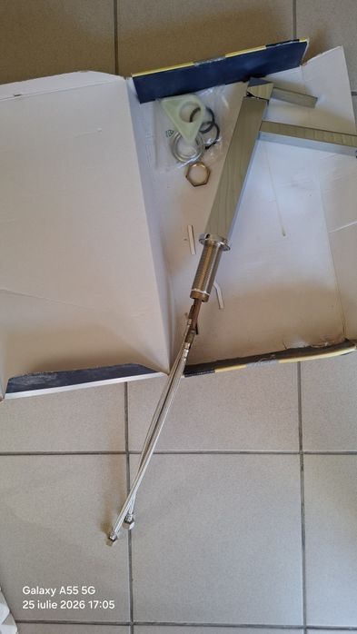 Baterie de bucătărie monocomanda pătrată  nouă înaltă