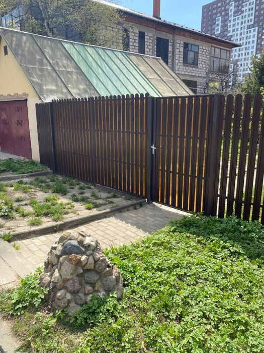 Garduri și porți metalice