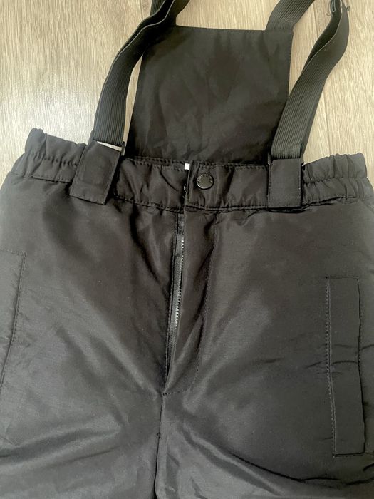 Продам зимний комбинезон на мальчика