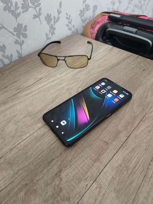 Продам Редми нот 13