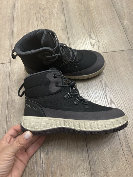 Демтсезонные ботинки Reima