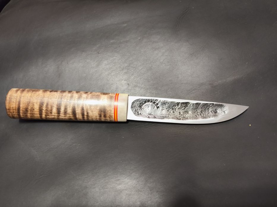 Cuțit Yakut forjat manual