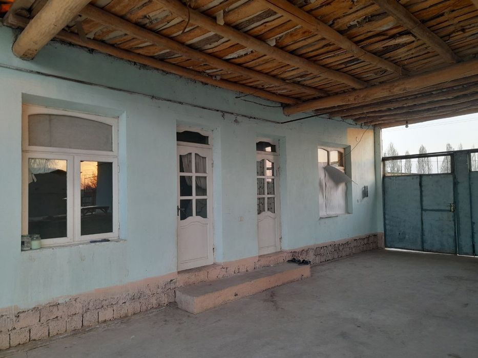 Hovli sotiladi 12 sotix