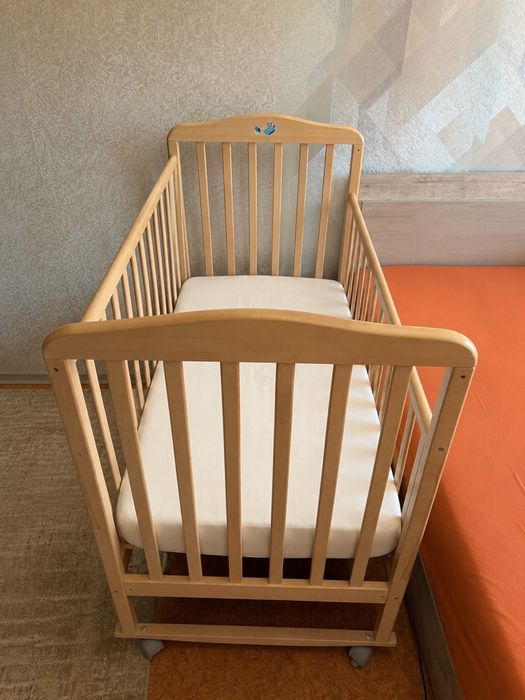 Продам кроватку детскую