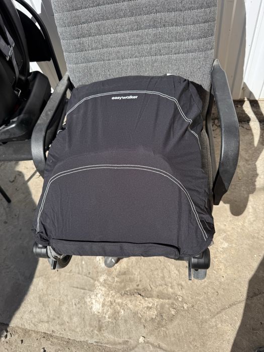 Прогулочная детская коляска Easywalker