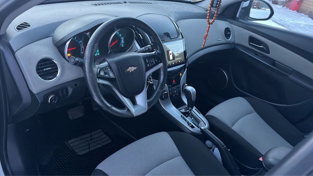 Продам шевроле круз