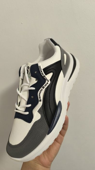 Хорошие кроссовки