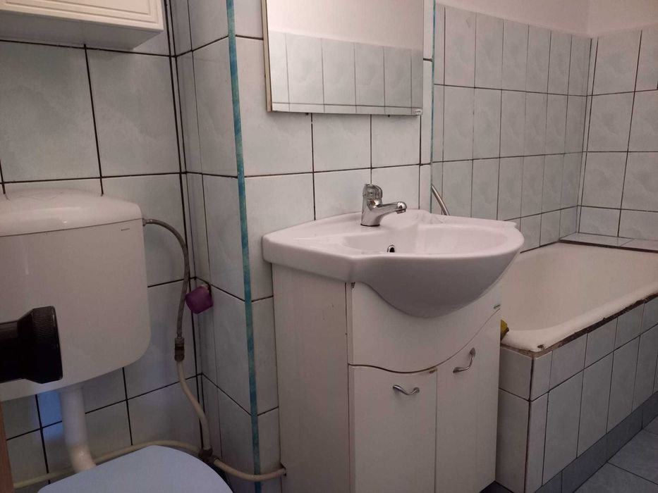 Ofer spre inchiriere apartament 2 camere ultracentral in Rm. Valcea