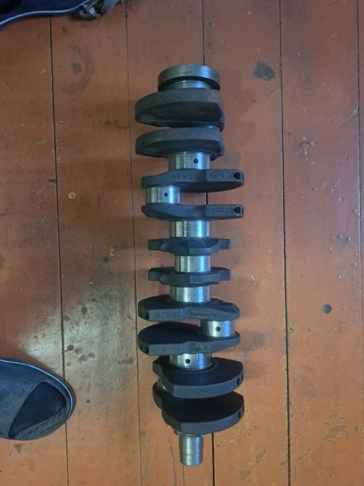 Продам коленвал ауди с3 2.0 5 цилиндров