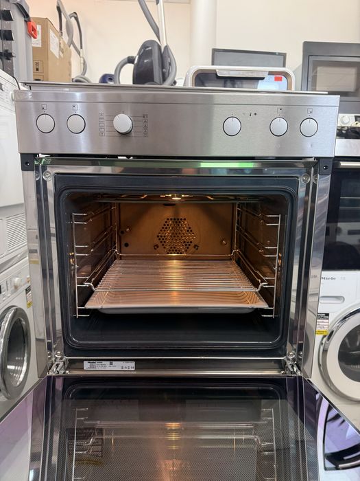 Фурна и плот за вграждане MIELE