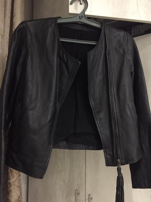 Продаётся кожаная куртка Massimo Dutti