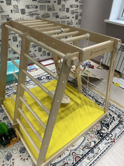 Продаю детские игровые