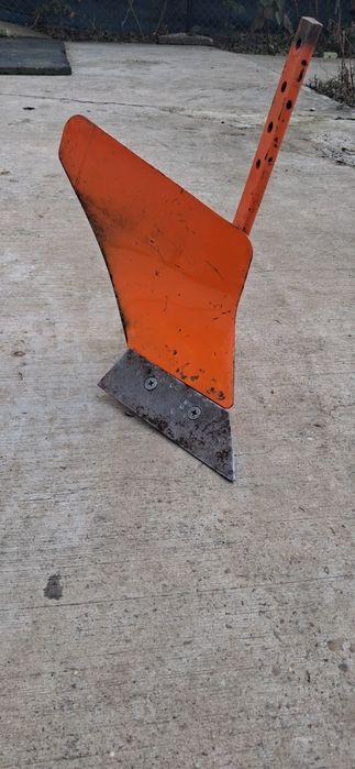 Plug motocultor de vânzare