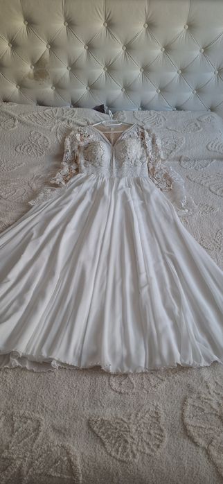 Vând rochie de mireasă