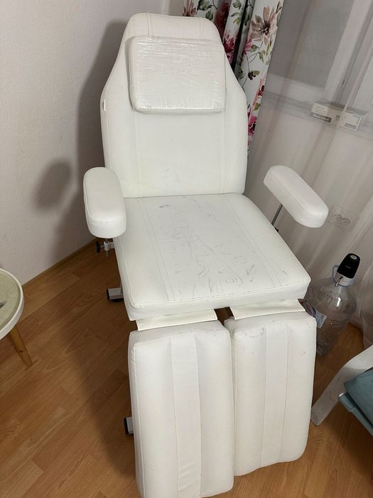 Професионален стол за педикюр, татоси и козметика