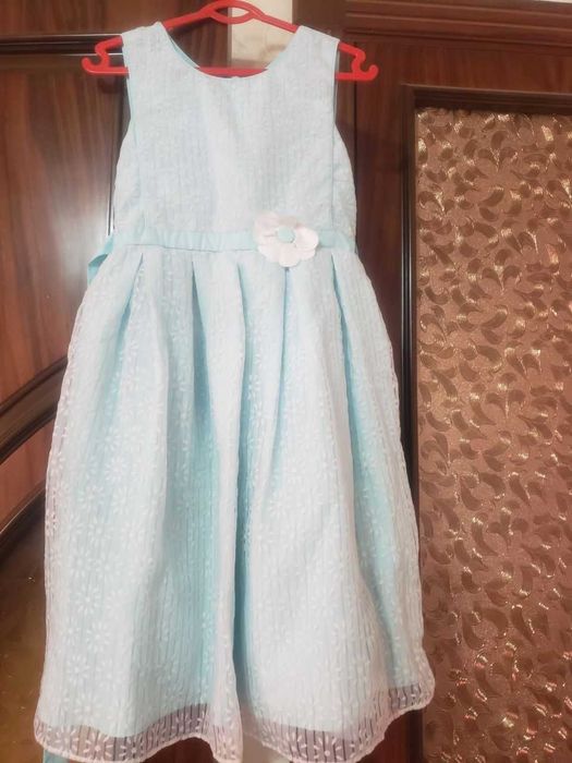 Идеальная платья для девочек возраста 10 лет.