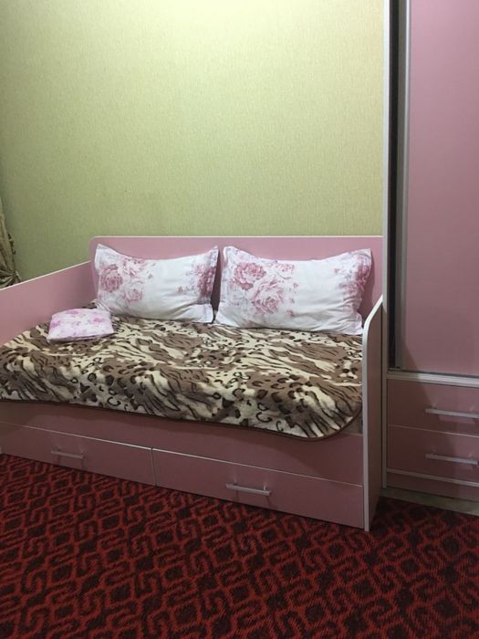 Гарнитур спальный, для девочки