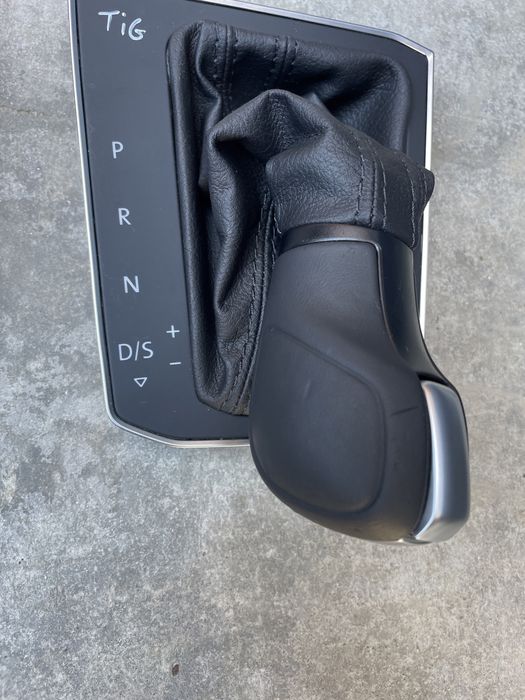 Nuca schimbator automat vw tiguan 5N