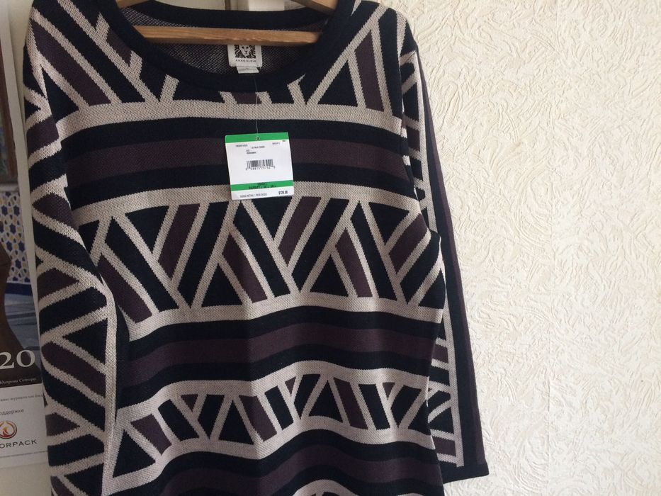 Платье женское, тёплое, размер L, бренд Anna Klein, США.