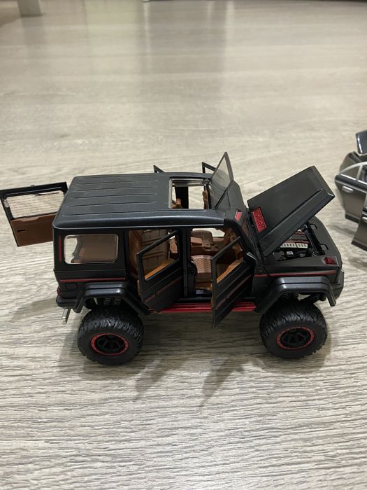 Машинки отличное сост