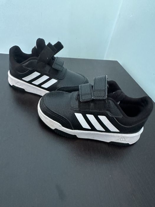 Маратонки Adidas 25н