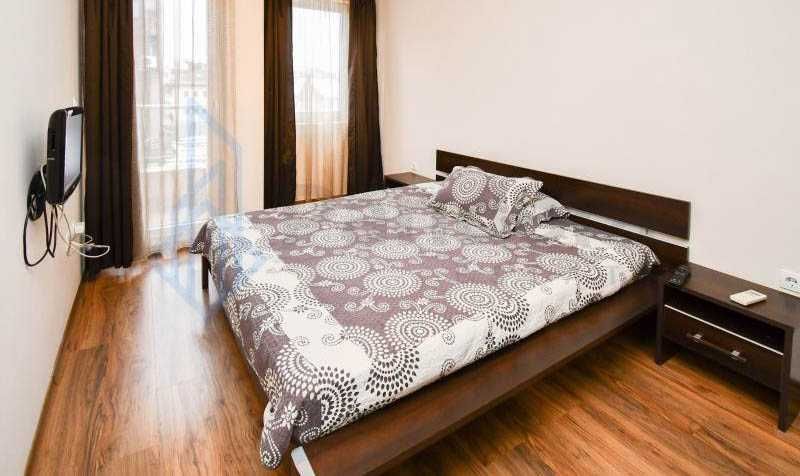 Дава се под наем Двустаен апартамент в София, Център - 90 кв.м за 425 € - Снимка #1