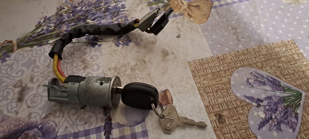 Vand piese Renault 21 1,7 benzina, an fabricatie 1986