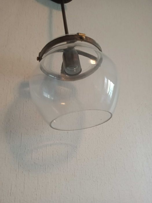 Продам 2 люстры б/у (цена за одну)