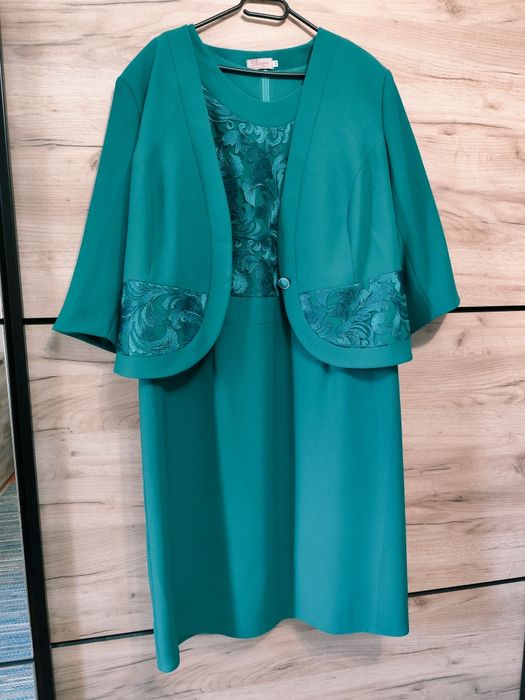 Costum ocazie dama mărimea 54