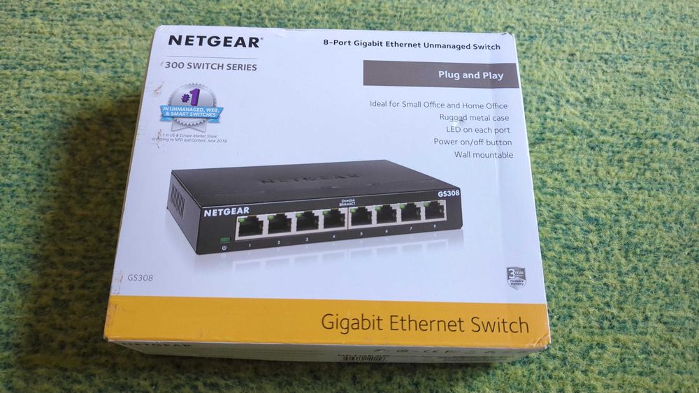 Switch Netgear GS308v3 Unmanaged 8 porturi gigabit