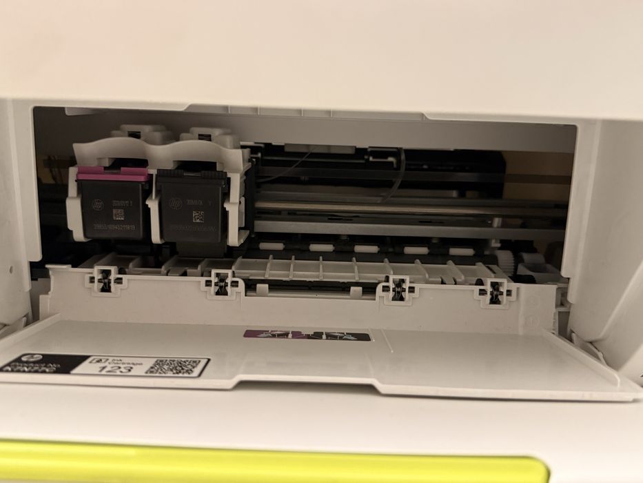 Принтер HP DeskJet 2130