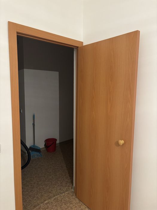 Продам двери межкомнатные