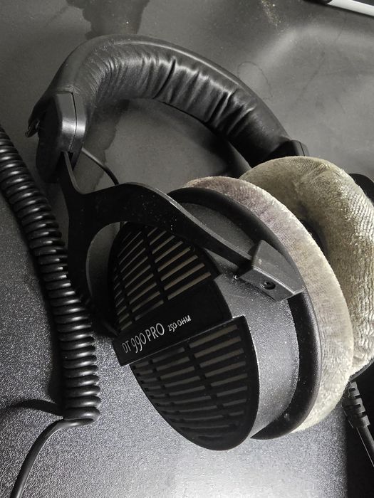 Слушалки Beyerdynamic DT990 Pro 250 Ohm