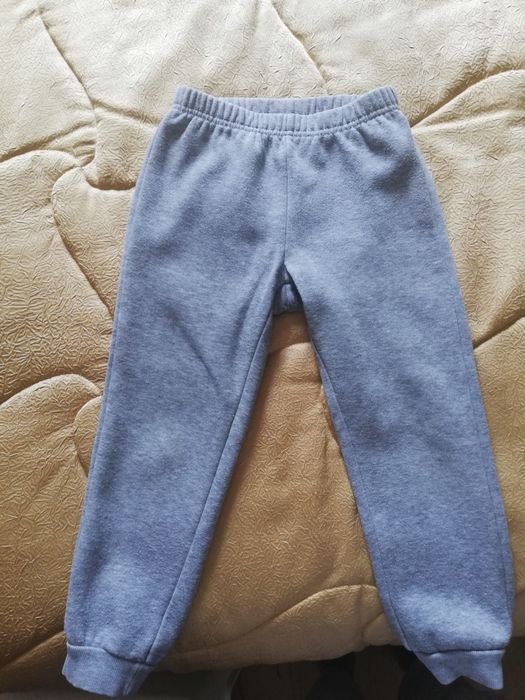 Продам детский костюм с утеплителем