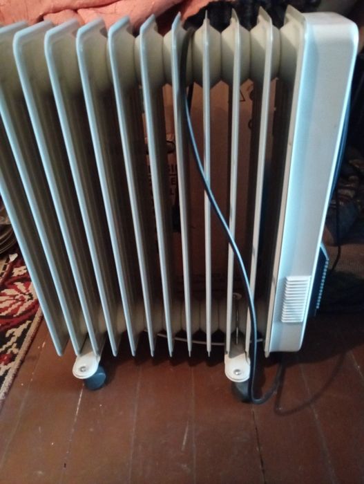 Маслени радиатори Теси и Делонги