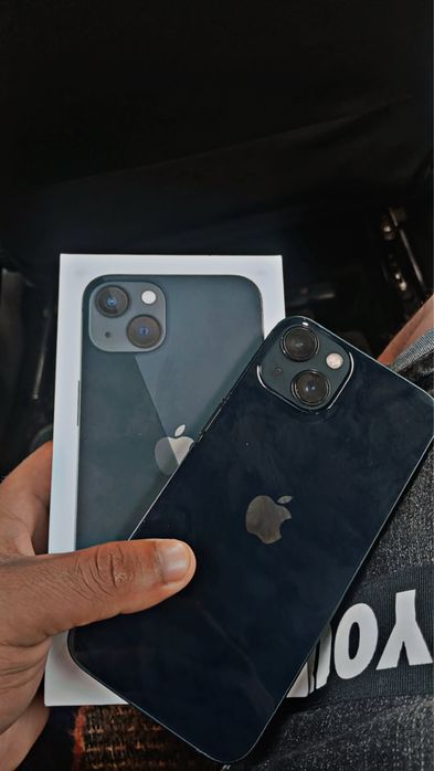 Vand iphone 13 in stare impecabila