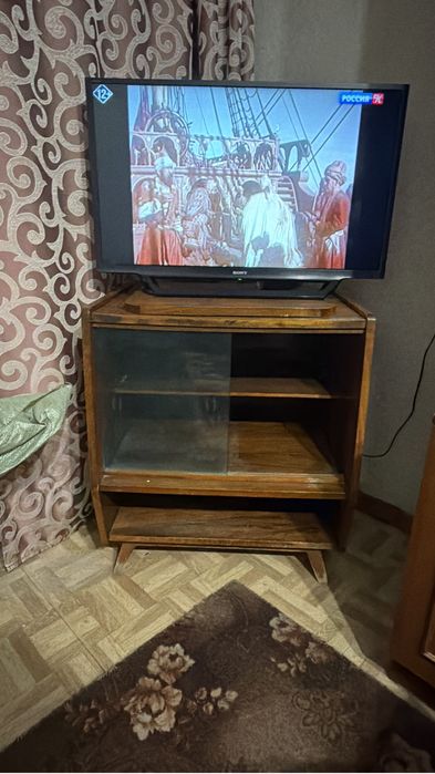 Шкаф шифоньер тумбочка