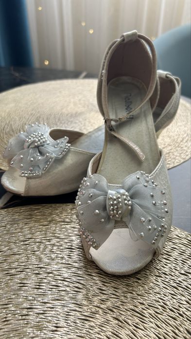 Продам обувь для танцев