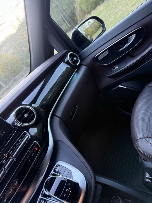 Mercedes Benz V 250