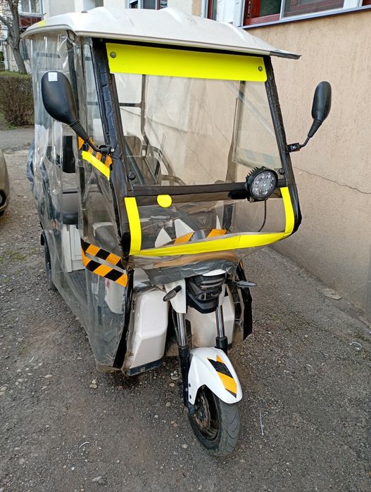 Vând Scuter electic