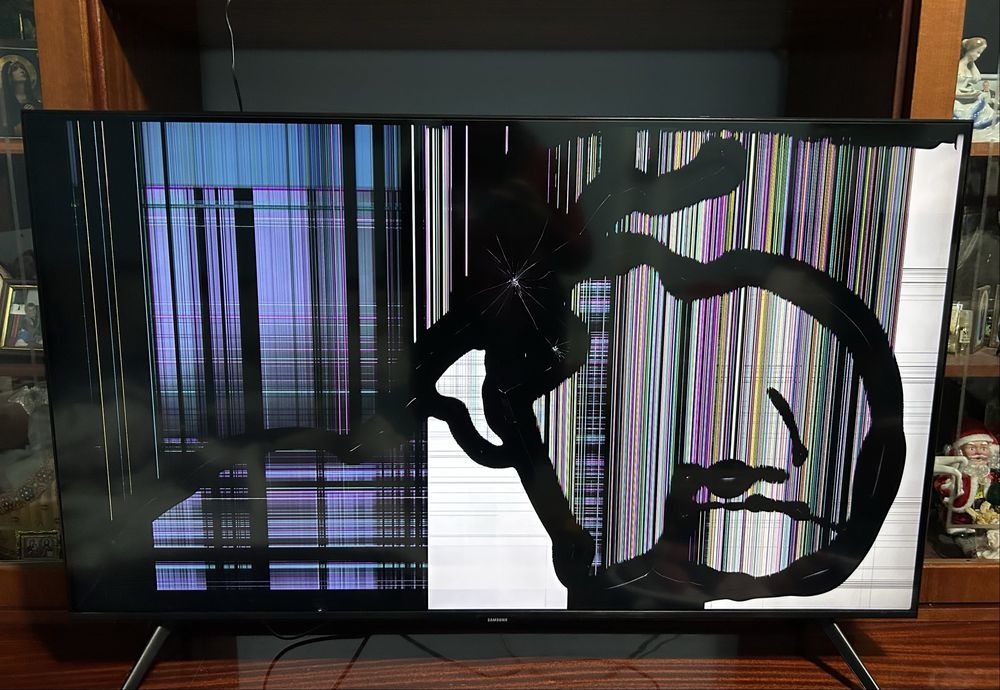 Televizor samsung Crystal UHD 4k dispaly spart