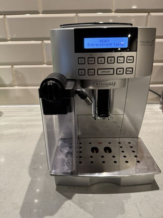 Кафемашина DeLonghi Magnifica S Cappuccino