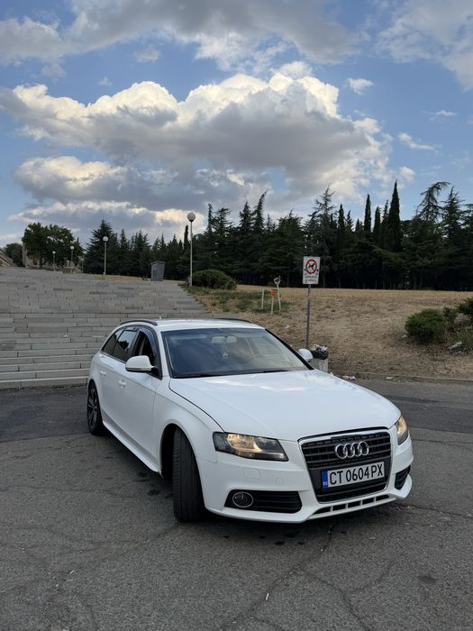 Audi A4 B8.