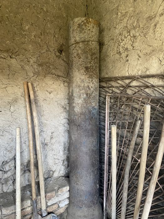 Truba чугунная труба 300, толшина 10мм один конец расширенный